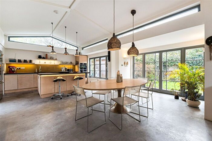 3 Bedroom Bungalow To Rent In Ailsa Road, Twickenham, TW1