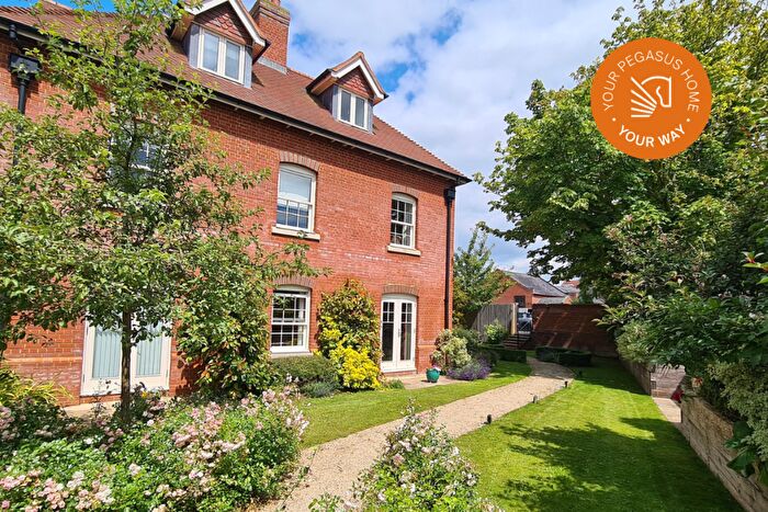 1 Bedroom Retirement Property For Sale In Church Street, Wantage, Oxfordshire, OX12