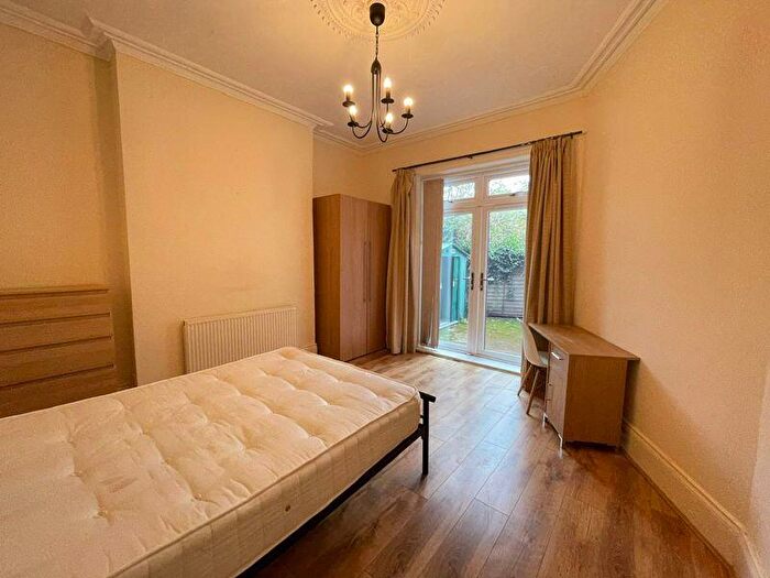 6 Bedroom Terraced House To Rent In Six Bed Student House, Lyndhurst Avenue, Jesmond, NE2