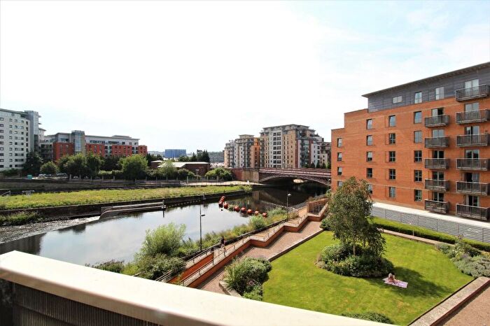2 Bedroom Flat To Rent In Merchants Quay, East Street, Leeds, West Yorkshire, LS9