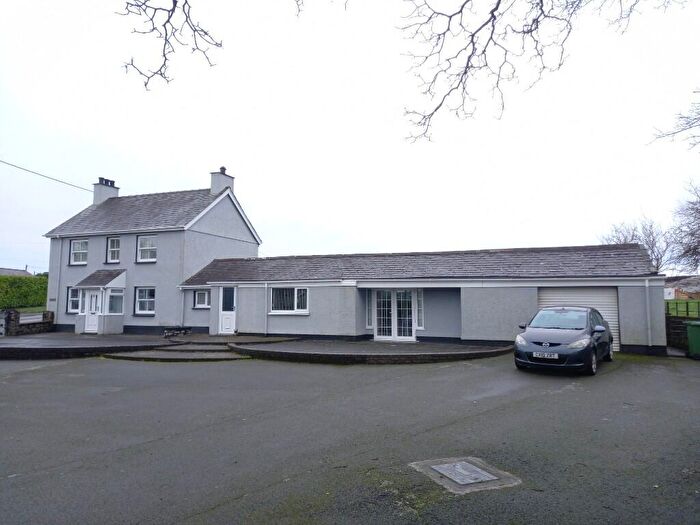 4 Bedroom Detached House For Sale In Bethel, Caernarfon, LL55