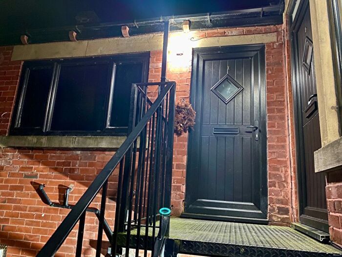 1 Bedroom Flat To Rent In Burnley Road East, Rossendale, Lancashire, BB4