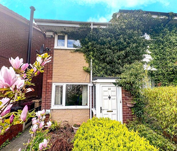 2 Bedroom End Of Terrace House For Sale In Sidford Close, Bolton, BL3