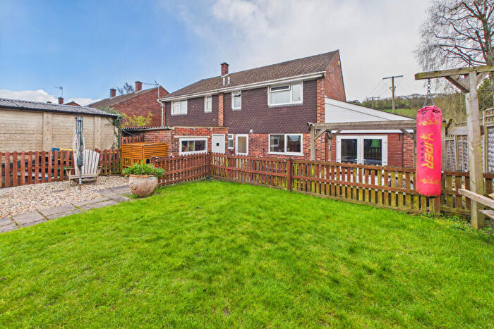 3 Bedroom Semi Detached House For Sale In Oak Way, Littledean, GL14