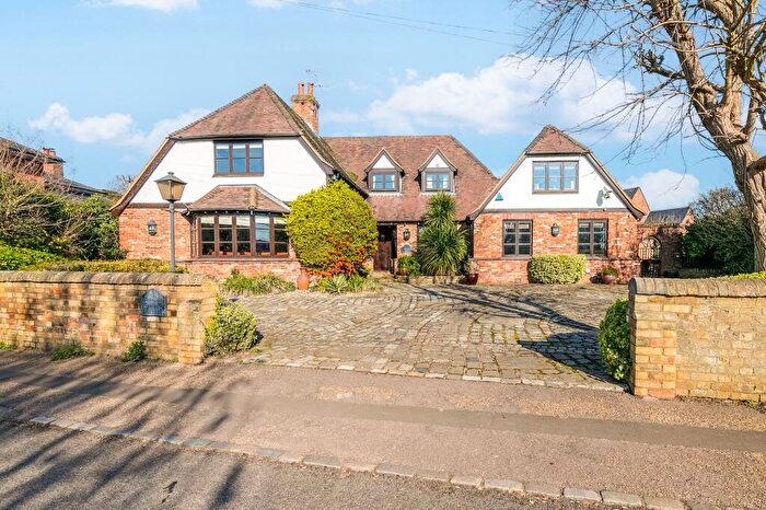5 Bedroom Detached House For Sale In The Compasses, High Street, Clophill, MK45