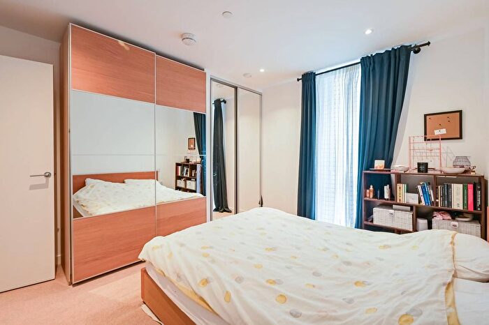 1 Bedroom Flat For Sale In Discovery Tower, Canning Town, London, E16