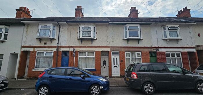 3 Bedroom Terraced House To Rent In Conway Road, Leicester, LE2