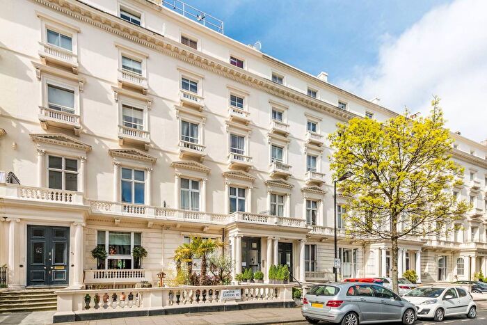 1 Bedroom Flat To Rent In Leinster Gardens, Bayswater, London, W2