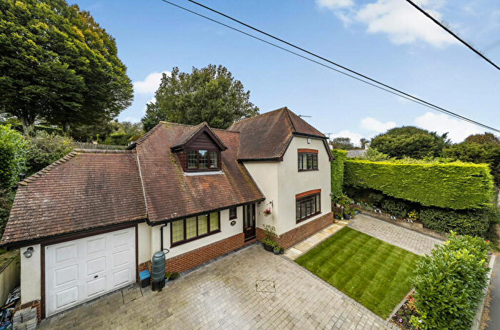 4 Bedroom Detached House For Sale In Popham Lane, North Waltham, Basingstoke, Hampshire, RG25