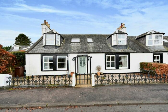 3 Bedroom Cottage For Sale In Main Road, Fenwick, Kilmarnock, KA3