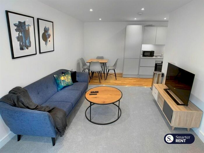 1 Bedroom Flat To Rent In Turks Head Court, Eton, Windsor, SL4