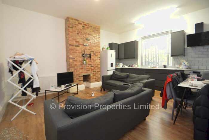 4 Bedroom Terraced House To Rent In Headingley Lane, Hyde Park, Leeds, LS6