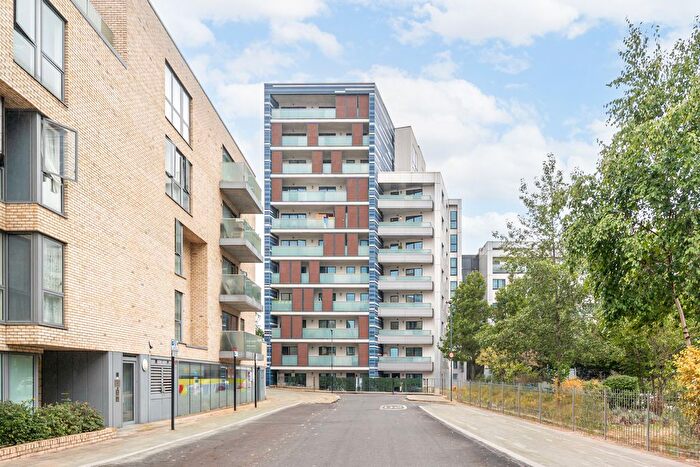 2 Bedroom Flat For Sale In Albert Road, Queens Park, NW6