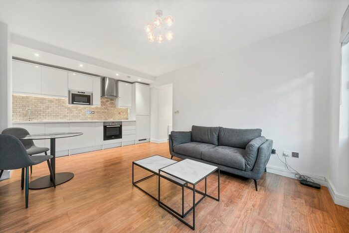 1 Bedroom Flat To Rent In Redcliffe Close, Old Brompton Road, London, SW5
