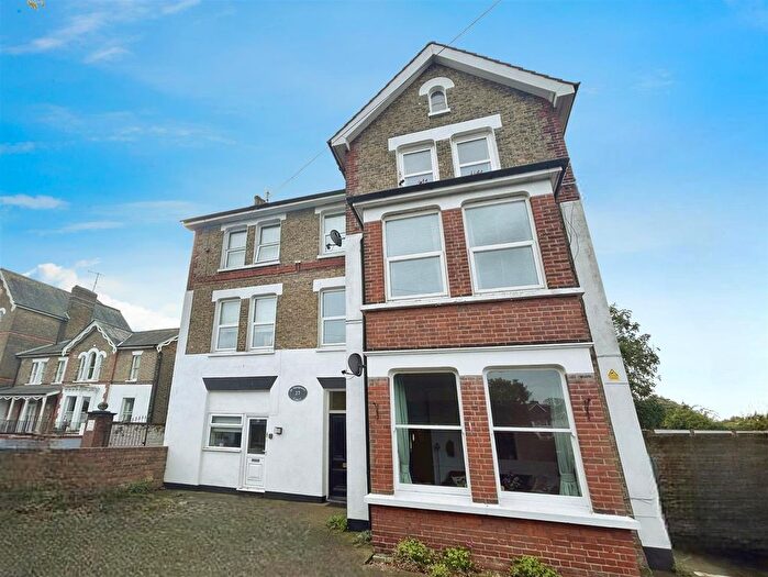 2 Bedroom Flat To Rent In St. Peters Road, Broadstairs, CT10