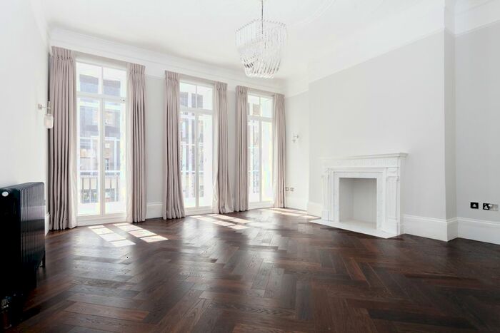 4 Bedroom Maisonette To Rent In Seymour Street, London, W1H