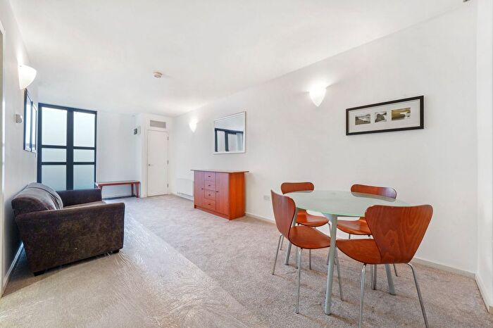 2 Bedroom Flat To Rent In Plaistow Road, Opus Studios, E13