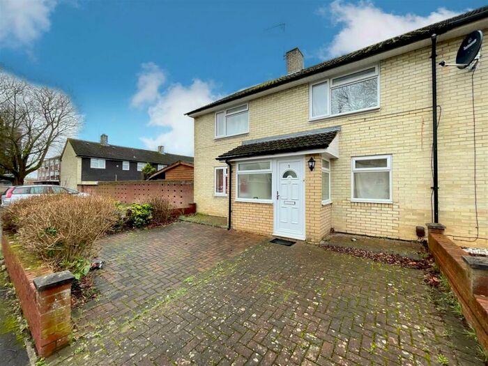 4 Bedroom End Of Terrace House To Rent In Lockerley Crescent, Southampton, SO16