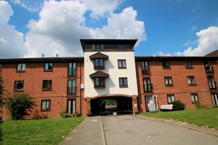 1 Bedroom Flat To Rent In Brambling Court, London, SE25