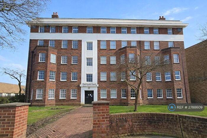1 Bedroom Flat To Rent In Parkhurst Court, London, N7