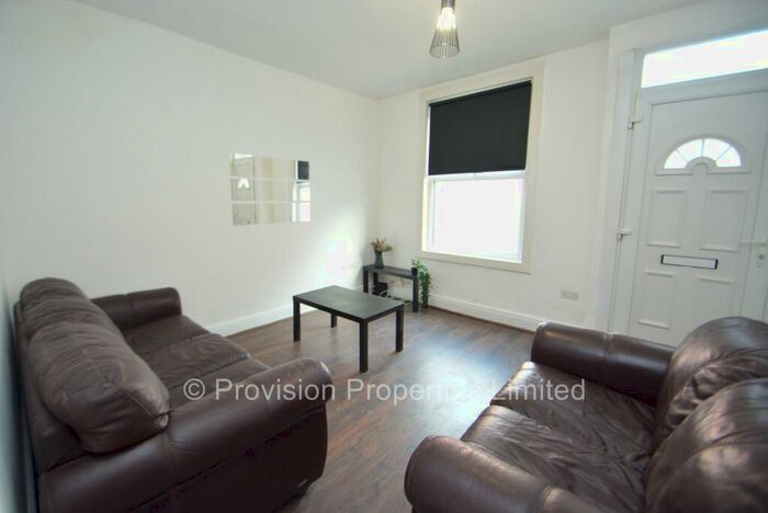 5 Bedroom Terraced House To Rent In Royal Park Road, Hyde Leeds, LS6