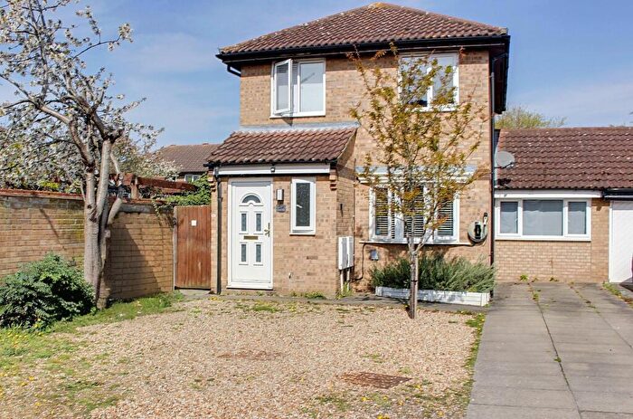 3 Bedroom House To Rent In Caernarvon Road, Eynesbury, PE19