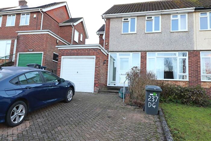 3 Bedroom Semi Detached House To Rent In Deeds Grove, High Wycombe, HP12