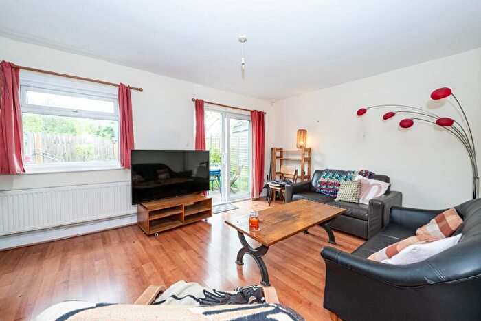 3 Bedroom House To Rent In Carlisle Road, Crouch End, N4