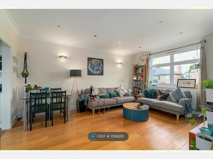 2 Bedroom Flat To Rent In Englefield Road, London, N1