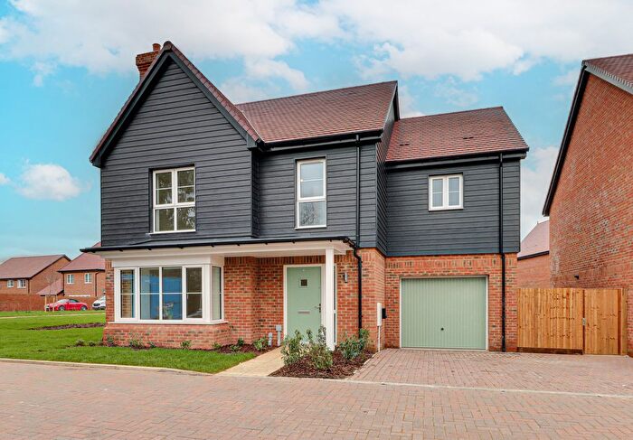 5 Bedroom Detached House For Sale In Oak Drive, Codicote, SG4