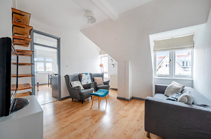 1 Bedroom Apartment To Rent In Fawley Road, West Hampstead, London, NW6