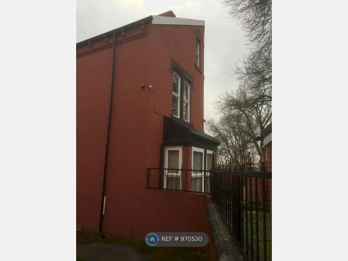 4 Bedroom End Of Terrace House To Rent In Belvedere Mount, Leeds, LS11