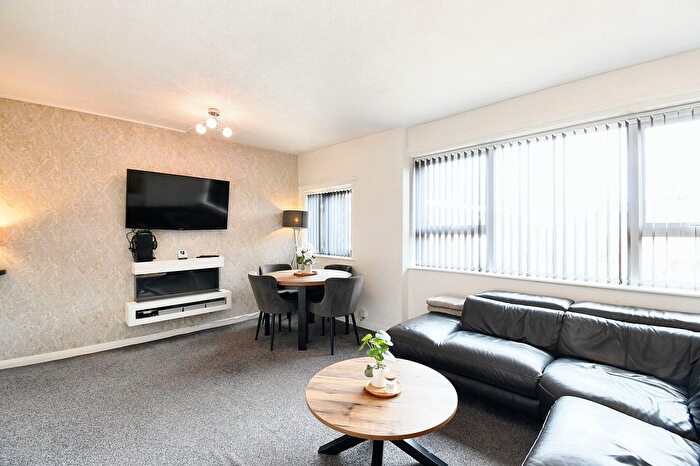 2 Bedroom Flat For Sale In Argosy Drive, Eccles, M30