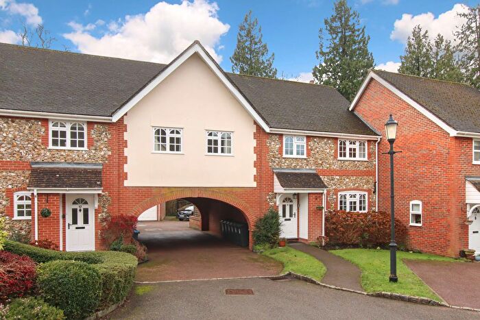 3 Bedroom Terraced House For Sale In Dunsley Place, London Road, Tring, HP23