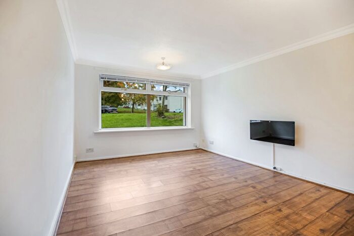 1 Bedroom Flat For Sale In Lochlea, South Lanarkshire, East Kilbride, G74