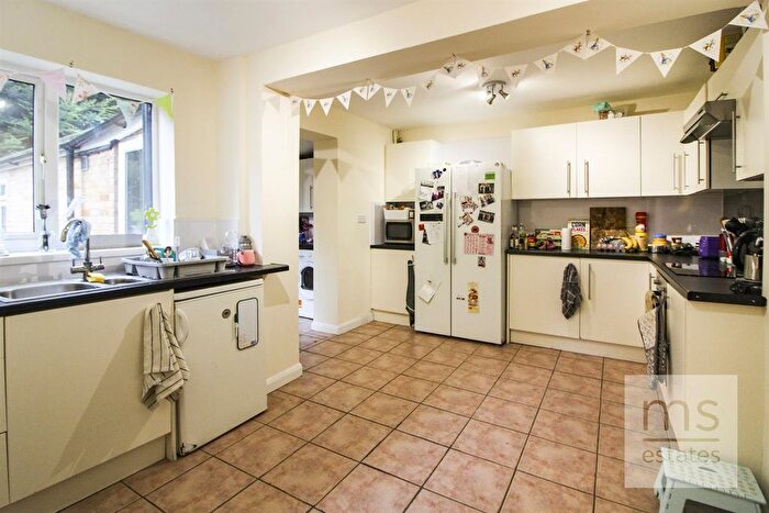 5 Bedroom Semi-Detached House To Rent In Swenson Avenue, Nottingham, NG7