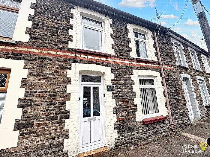 3 Bedroom Terraced House For Sale In Barry Road, Pwllgwaun, Pontypridd, CF37