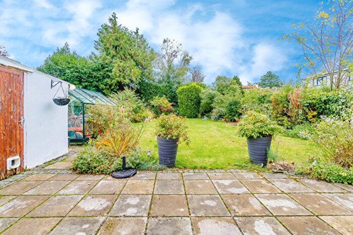 4 Bedroom Detached House For Sale In Matlock Road, Caterham, Surrey, CR3