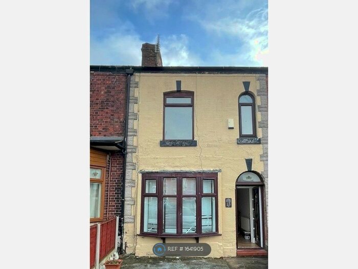 3 Bedroom Terraced House To Rent In Queen Square, Ashton-Under-Lyne, OL6