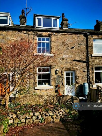 3 Bedroom Terraced House To Rent In Lower Croft Street, Settle, BD24