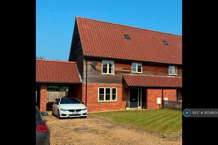 3 Bedroom Semi-Detached House To Rent In George Crescent, East Harling, Norwich, NR16