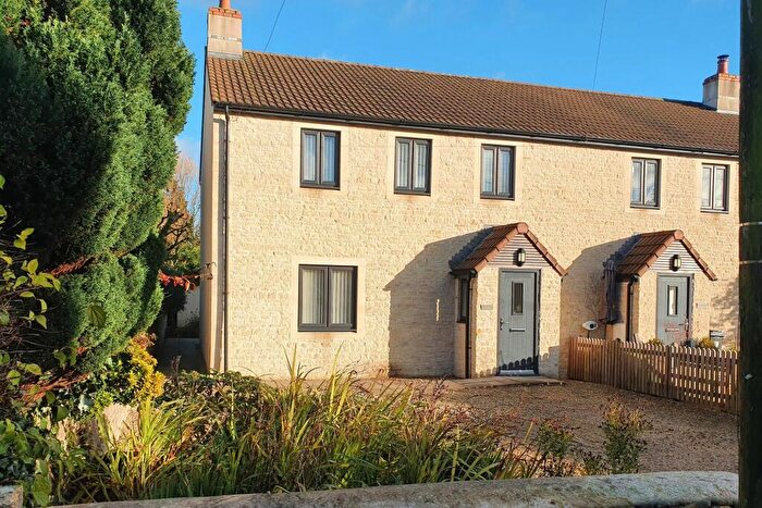 3 Bedroom Semi-Detached House For Sale In Back Street, Hawkesbury Upton, GL9