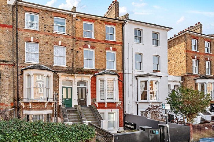 1 Bedroom Flat For Sale In Colvestone Crescent, London, E8