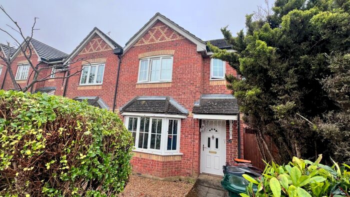 3 Bedroom End Of Terrace House To Rent In Canterbury Road, Ashford, TN24