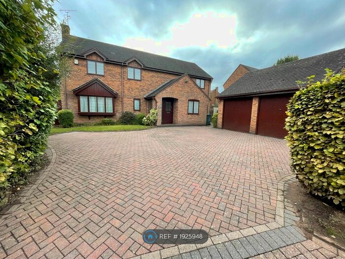 5 Bedroom Detached House To Rent In Poppyfield Court, Coventry, CV4