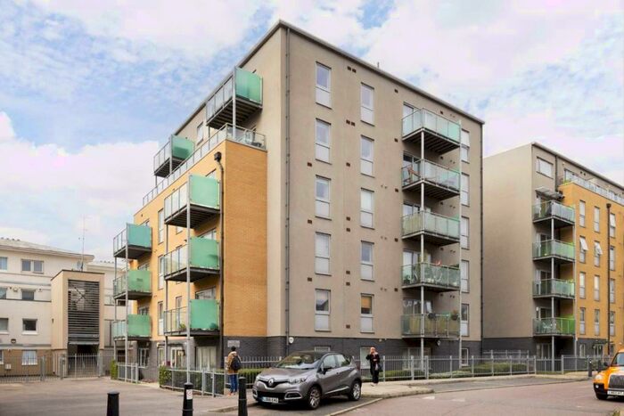2 Bedroom Flat To Rent In Merchant Street, Mile End, E3