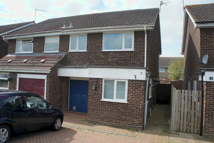 3 Bedroom Semi-Detached House To Rent In Feneley Close, Deeping St James, Peterborough, PE6