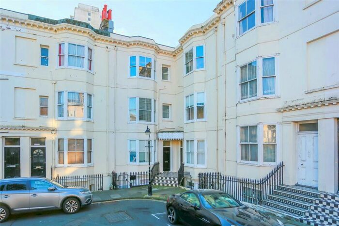 1 Bedroom Apartment To Rent In Clarence Square, Brighton, East Sussex, BN1