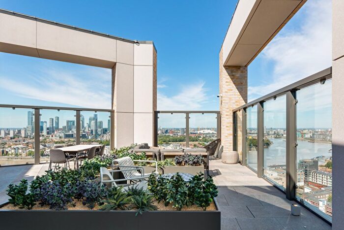 2 Bedroom Flat To Rent In Mallow Walk, Greenwich, SE8