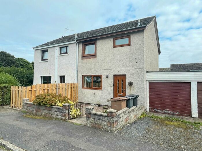 3 Bedroom Semi-Detached House For Sale In Cloverhill Crescent, Bridge Of Don, Aberdeen, Aberdeenshire, AB22